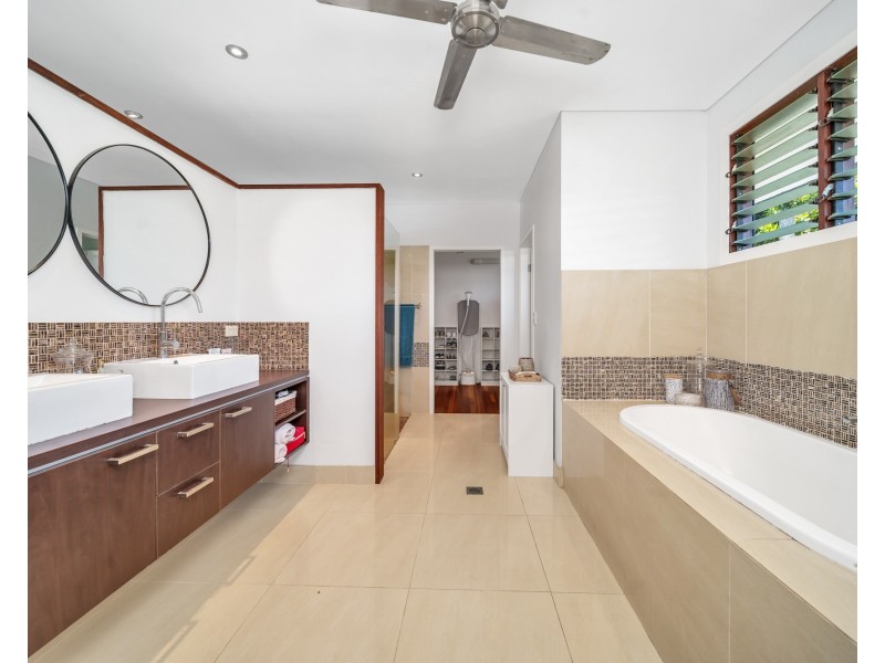 60 Mariner Dr, South Mission Beach QLD 4852