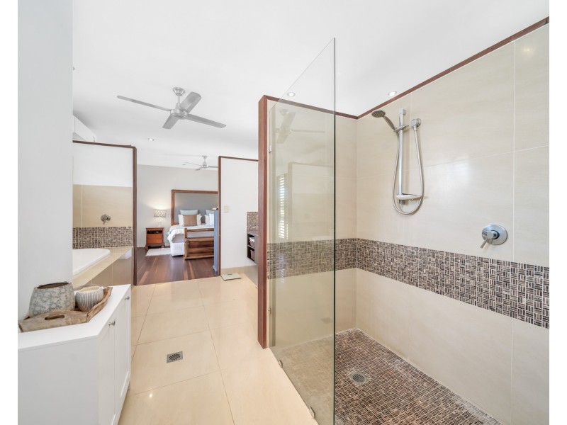 60 Mariner Dr, South Mission Beach QLD 4852
