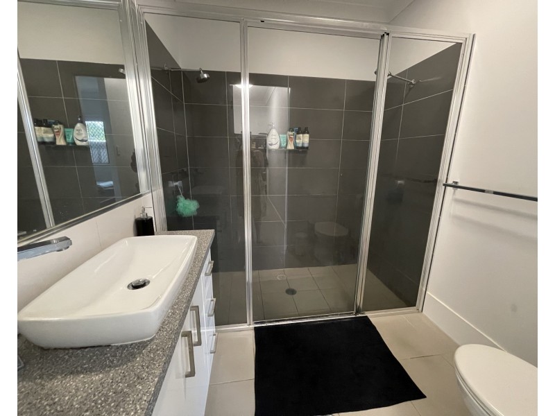 7A Shore St, Wongaling Beach QLD 4852
