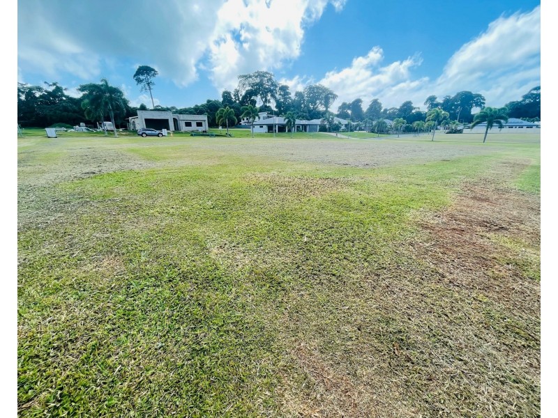 15 Nautilus Street, Mission Beach QLD 4852