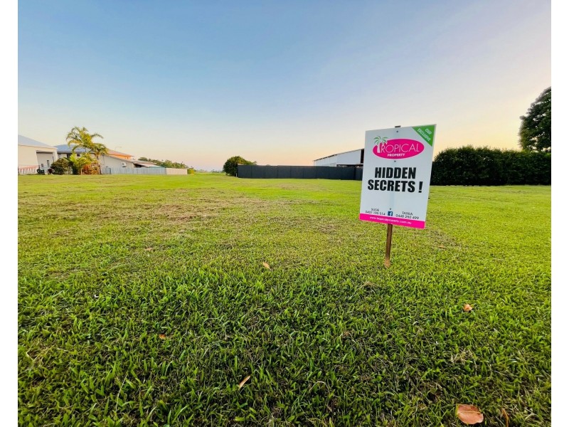 7 Island Close, Mission Beach QLD 4852