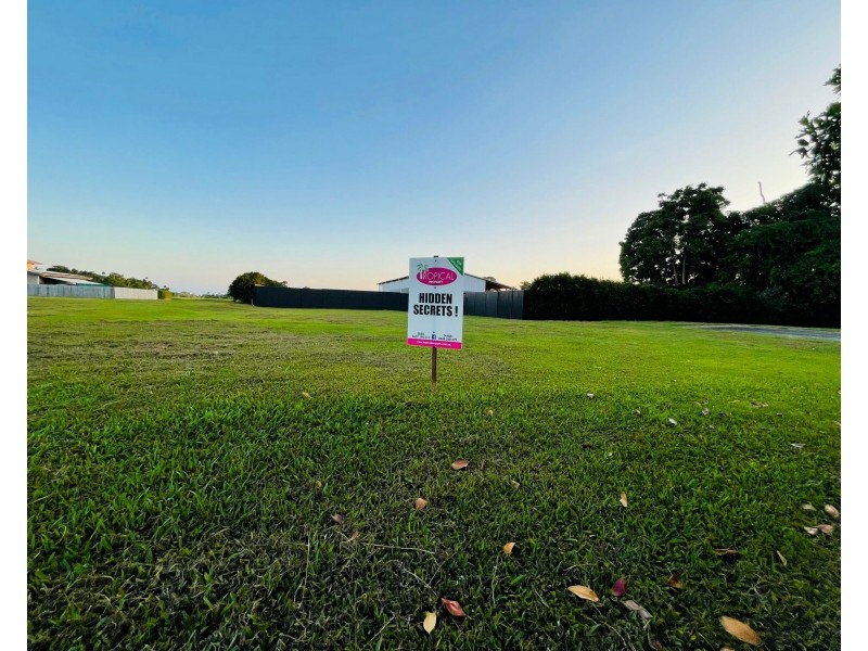 7 Island Close, Mission Beach QLD 4852