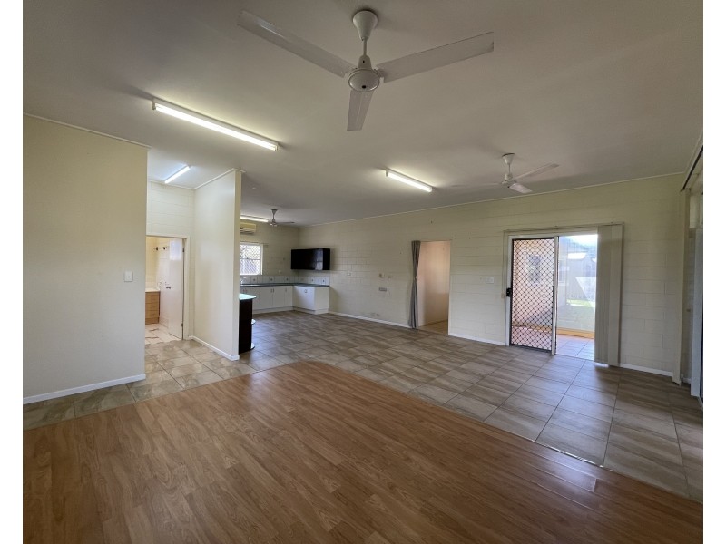 21 Buccaneer St, South Mission Beach QLD 4852