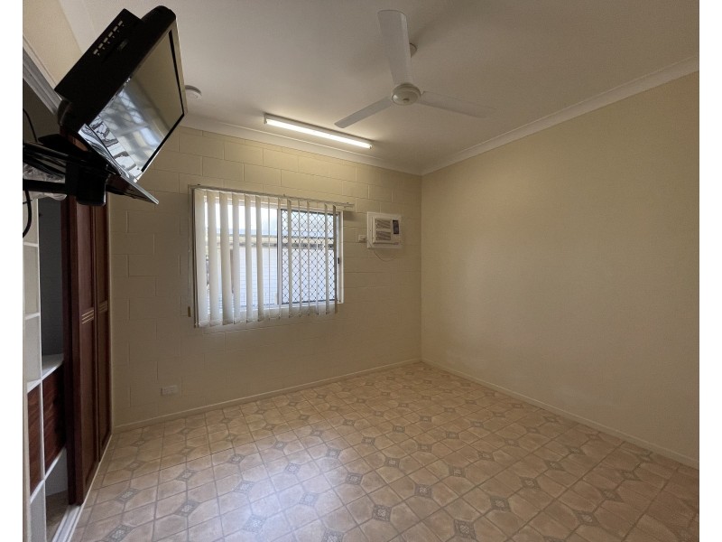 21 Buccaneer St, South Mission Beach QLD 4852