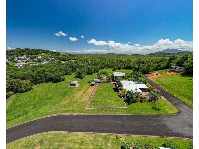 4 The Boulevard, South Mission Beach QLD 4852