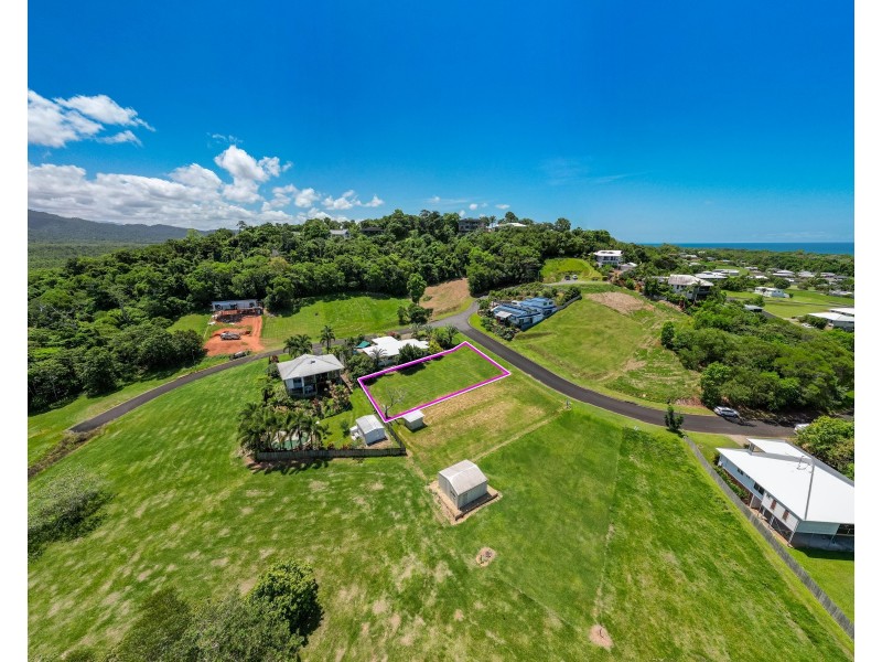 4 The Boulevard, South Mission Beach QLD 4852