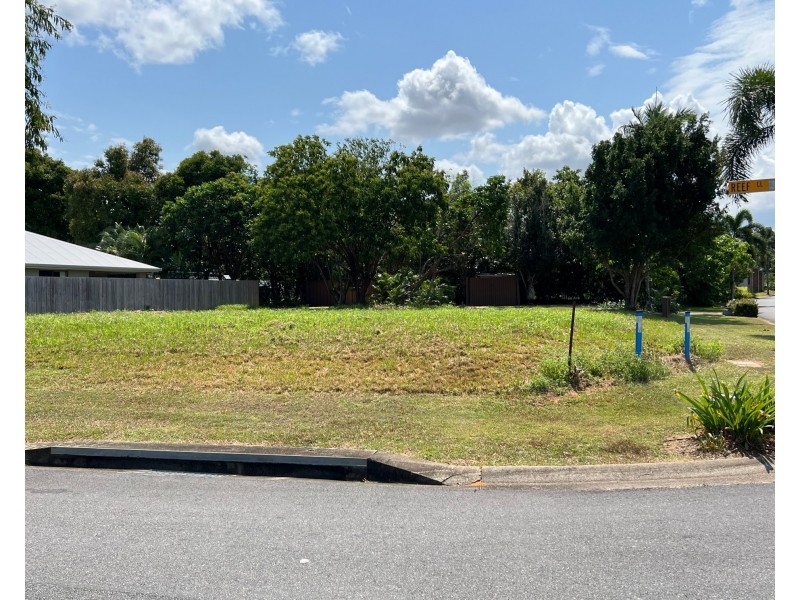 2 Reef Close, Mission Beach QLD 4852