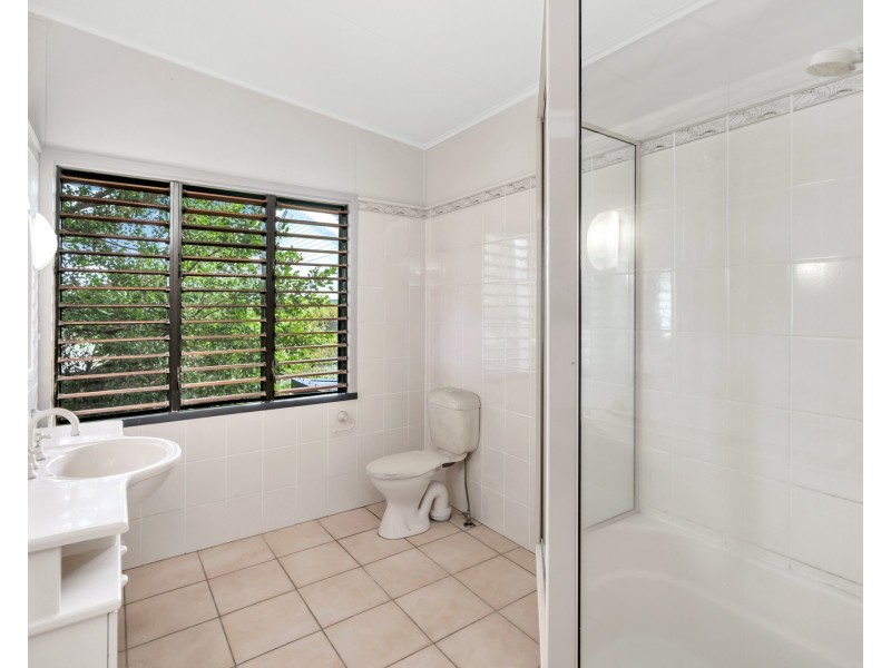 84 Kennedy Esp, South Mission Beach QLD 4852