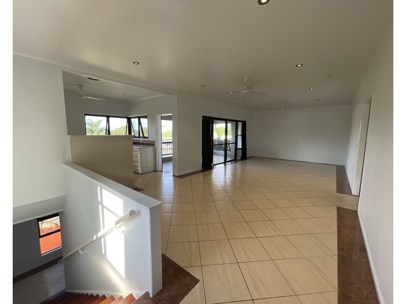 Unit 2/28 Mitchell St, South Mission Beach QLD 4852