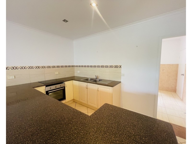 Unit 2/28 Mitchell St, South Mission Beach QLD 4852