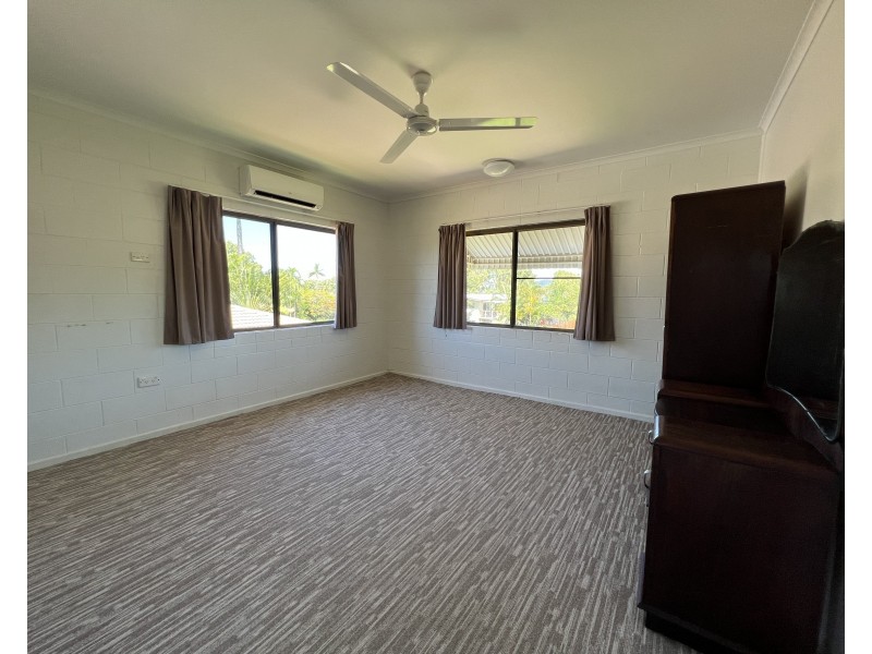 40 Mitchell St, South Mission Beach QLD 4852