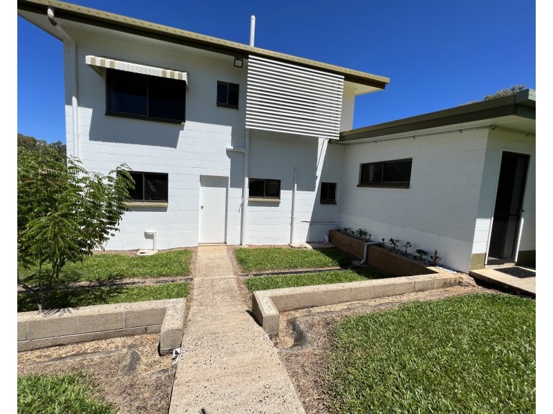 40 Mitchell St, South Mission Beach QLD 4852