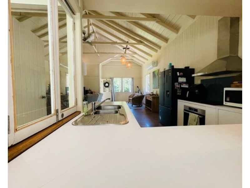 76 Porter Prom, Mission Beach QLD 4852