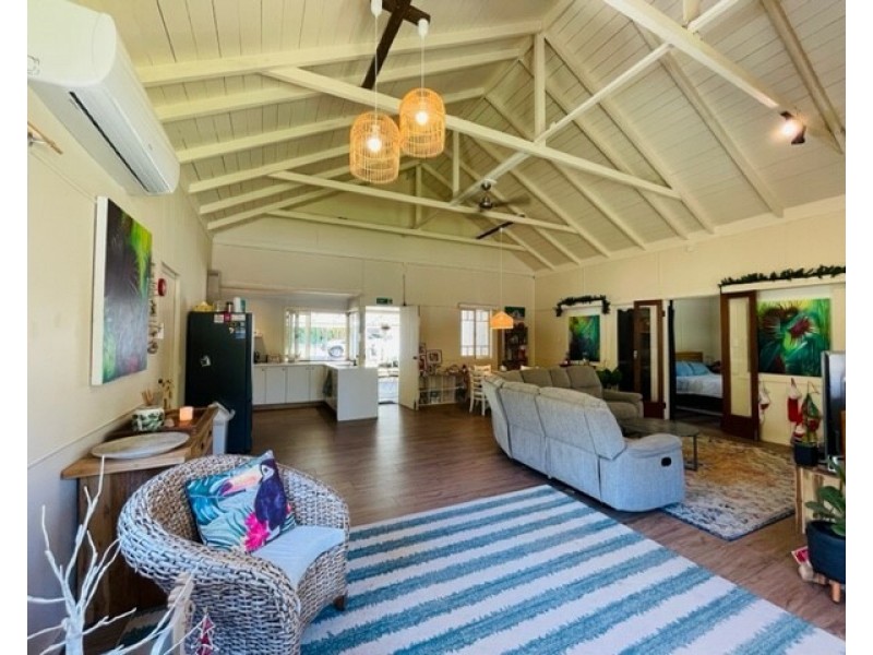 76 Porter Prom, Mission Beach QLD 4852