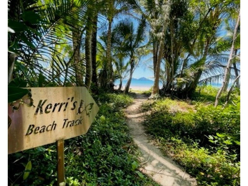76 Porter Prom, Mission Beach QLD 4852