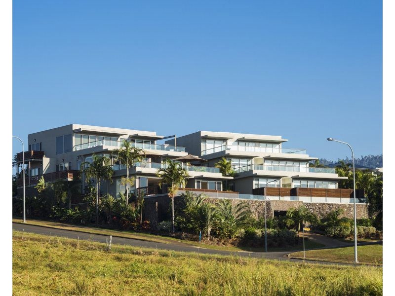 4/2 Coonanglebah Close, Mission Beach QLD 4852