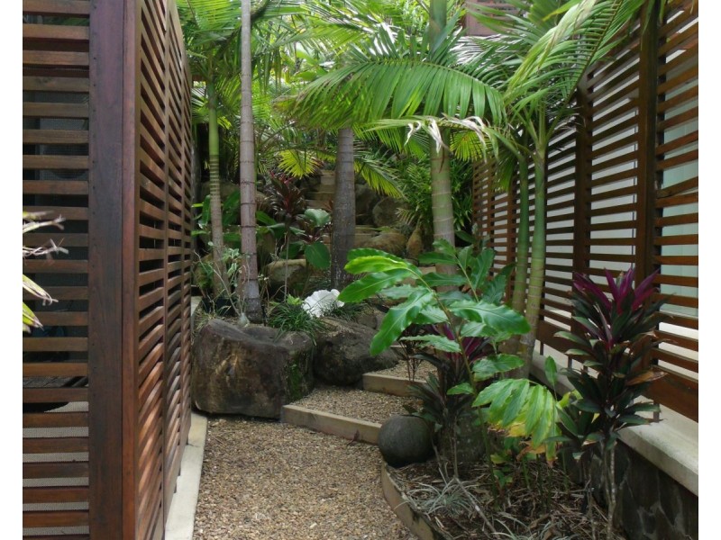 4/2 Coonanglebah Close, Mission Beach QLD 4852