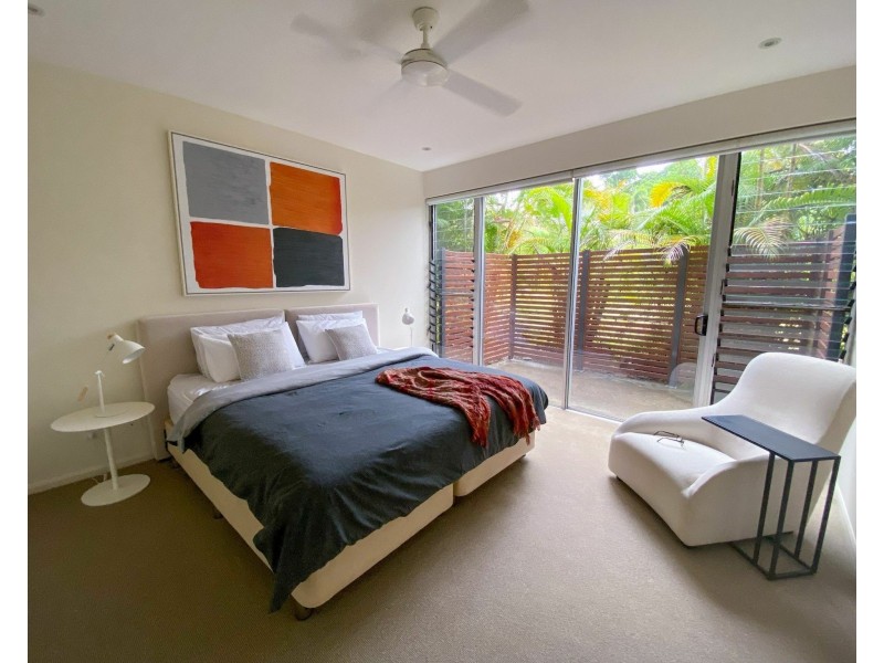 4/2 Coonanglebah Close, Mission Beach QLD 4852