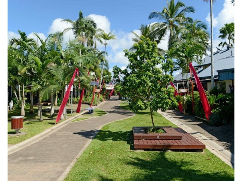 4/2 Coonanglebah Close, Mission Beach QLD 4852