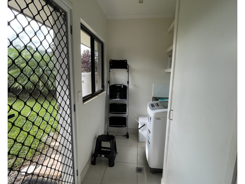 1, 9 Nautilus St, Mission Beach QLD 4852
