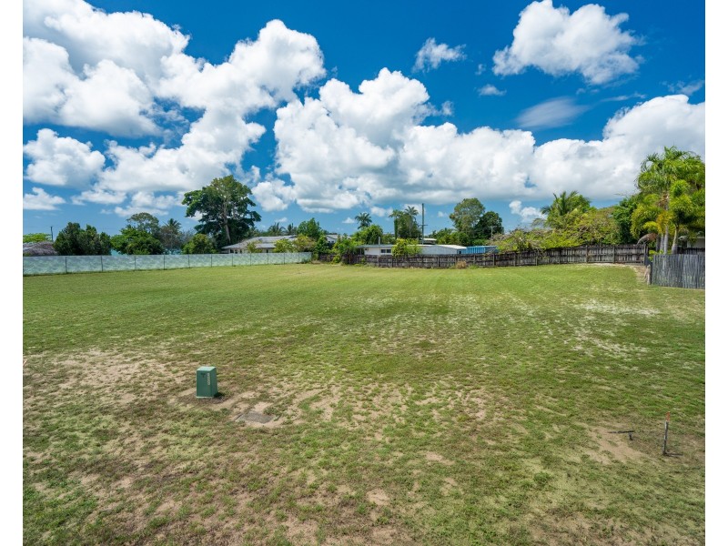 9 Seaview Court, Wongaling Beach QLD 4852