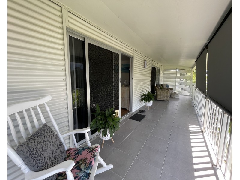 51 Taylor St, Tully Heads QLD 4854