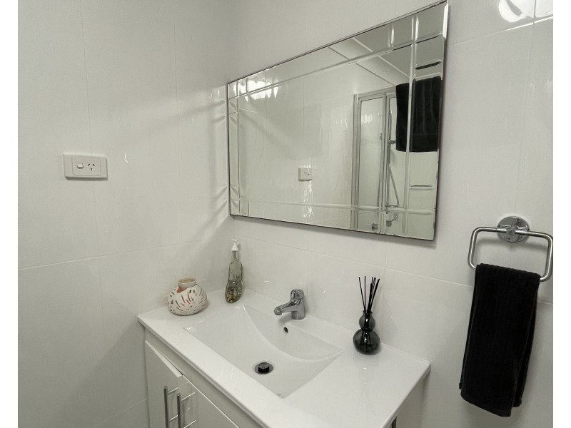 51 Taylor St, Tully Heads QLD 4854