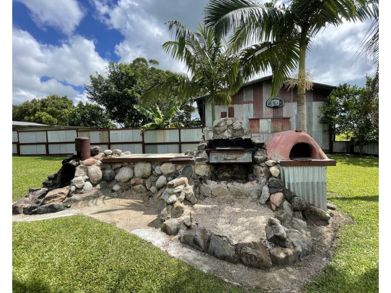 61134 Bruce Hwy, El Arish QLD 4855