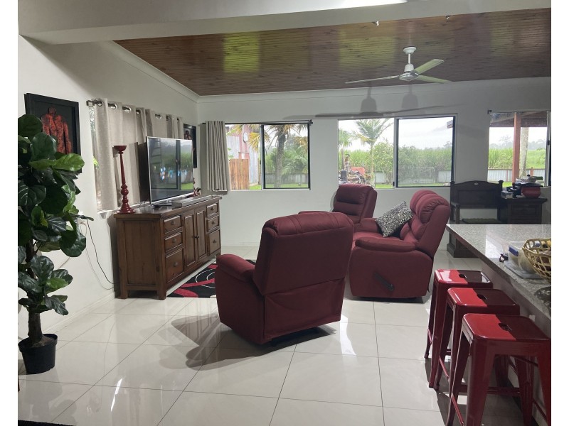 61134 Bruce Hwy, El Arish QLD 4855