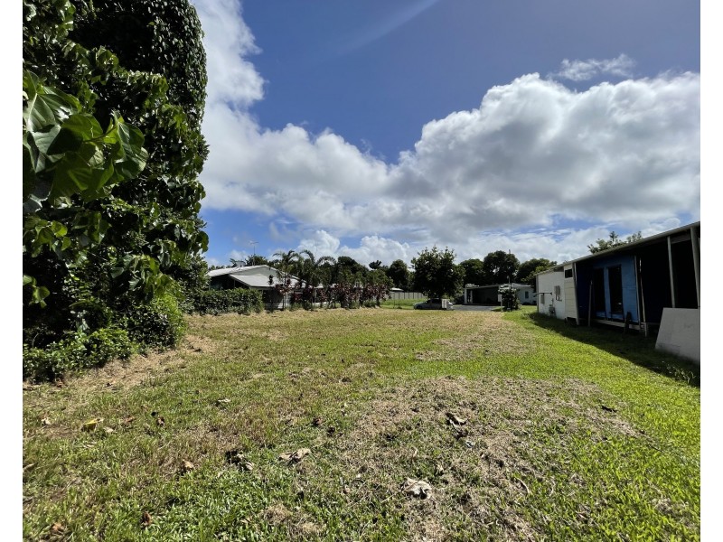 3 Sandpiper Close, Mission Beach QLD 4852