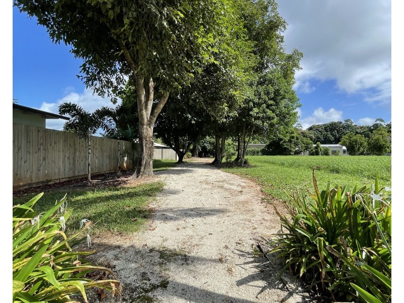 3 Sandpiper Close, Mission Beach QLD 4852