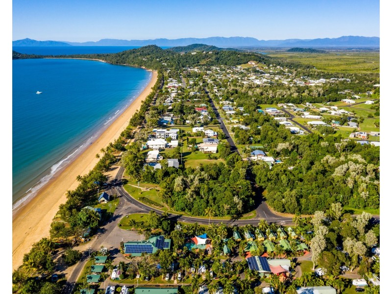 4 Commodore Street, South Mission Beach QLD 4852