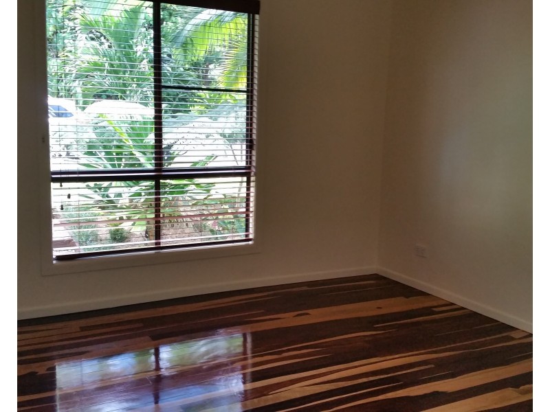 4 Commodore Street, South Mission Beach QLD 4852