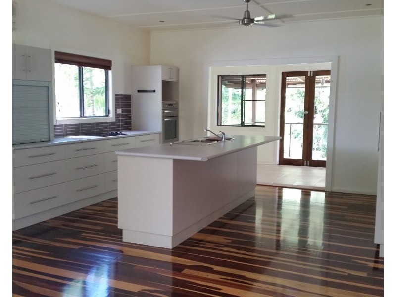 4 Commodore Street, South Mission Beach QLD 4852