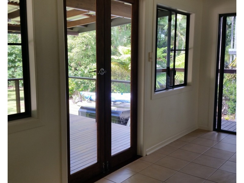 4 Commodore Street, South Mission Beach QLD 4852