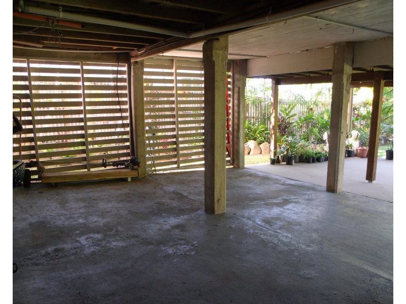 4 Commodore Street, South Mission Beach QLD 4852