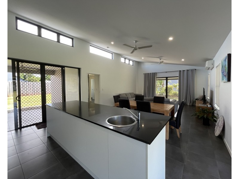 3 Cove Ct, Wongaling Beach QLD 4852
