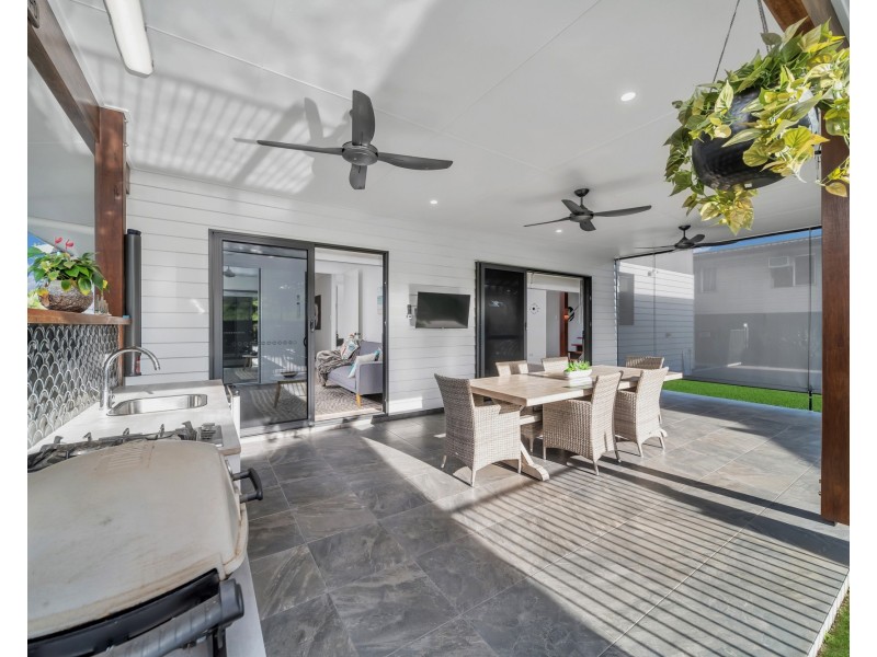 26 Porter Prom, Mission Beach QLD 4852