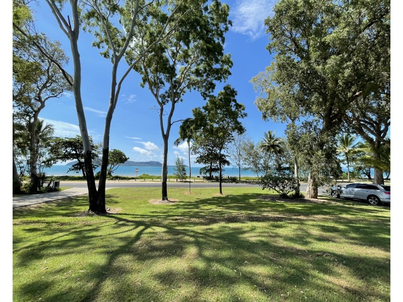 50-52 Seafarer St, South Mission Beach QLD 4852