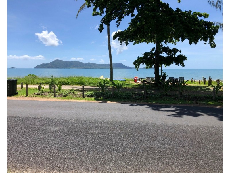 50-52 Seafarer St, South Mission Beach QLD 4852