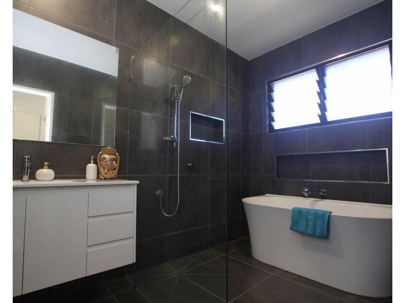 13 Nivosa, Mission Beach QLD 4852