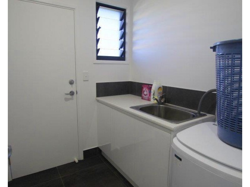 13 Nivosa, Mission Beach QLD 4852