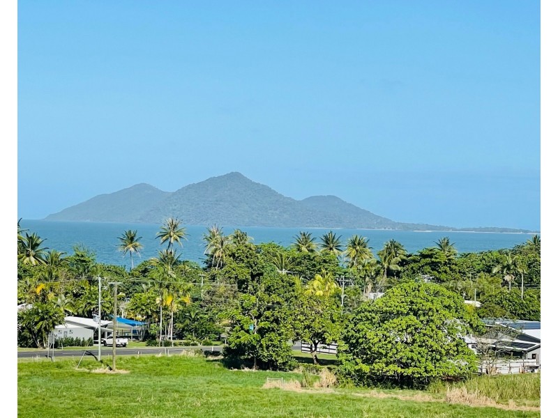 2 Rise Cres, Mission Beach QLD 4852