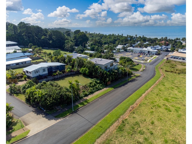 2 Rise Cres, Mission Beach QLD 4852