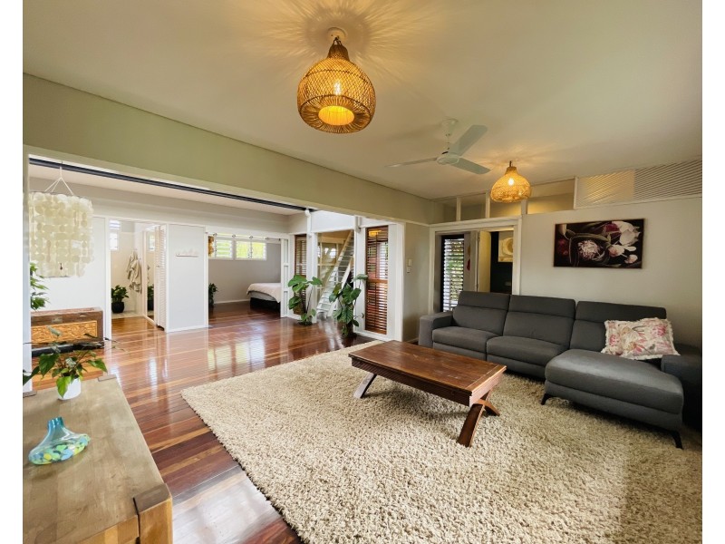 6 Jessie Lane, South Mission Beach QLD 4852