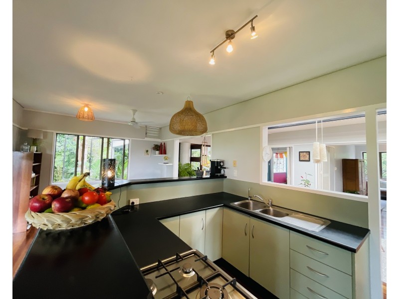 6 Jessie Lane, South Mission Beach QLD 4852