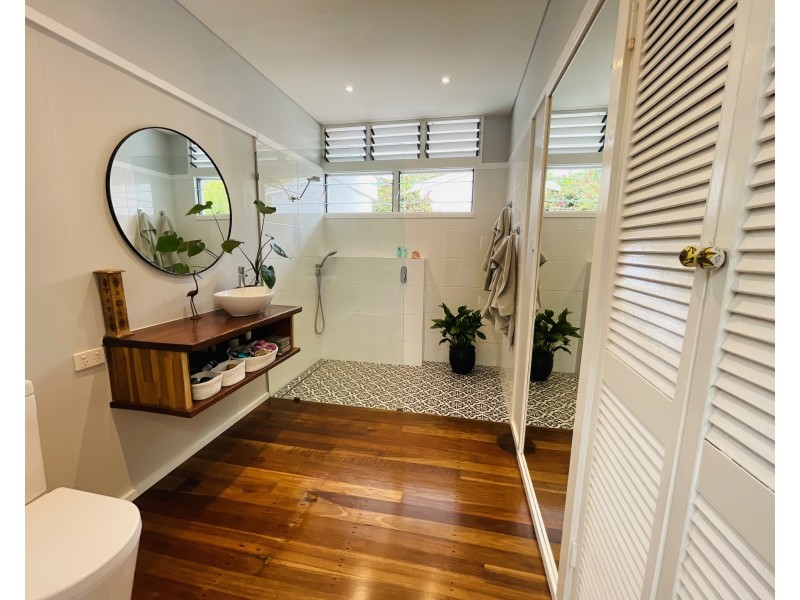 6 Jessie Lane, South Mission Beach QLD 4852
