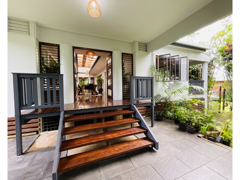 6 Jessie Lane, South Mission Beach QLD 4852