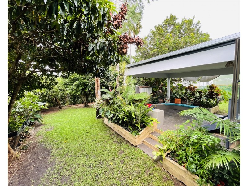 6 Jessie Lane, South Mission Beach QLD 4852