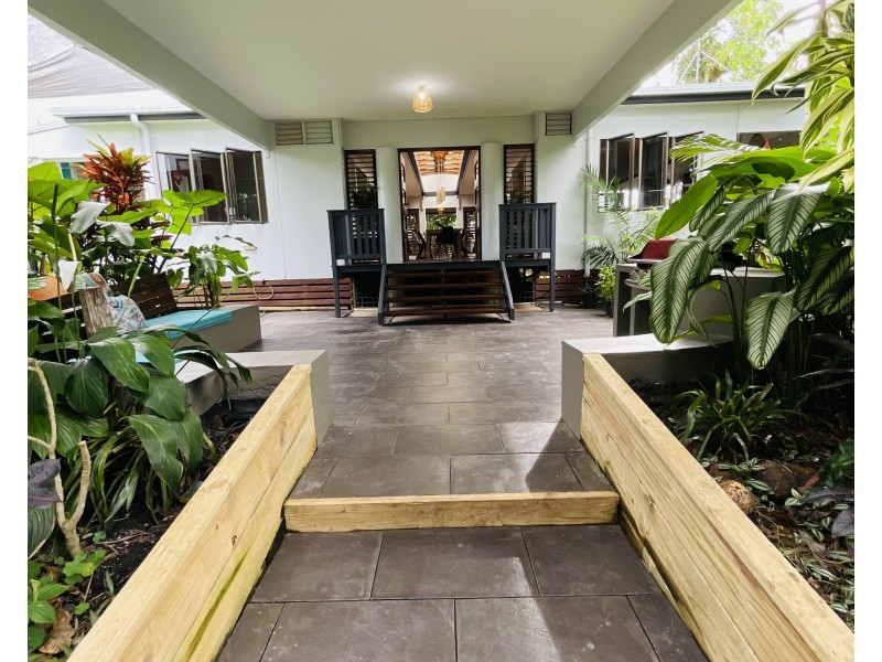 6 Jessie Lane, South Mission Beach QLD 4852